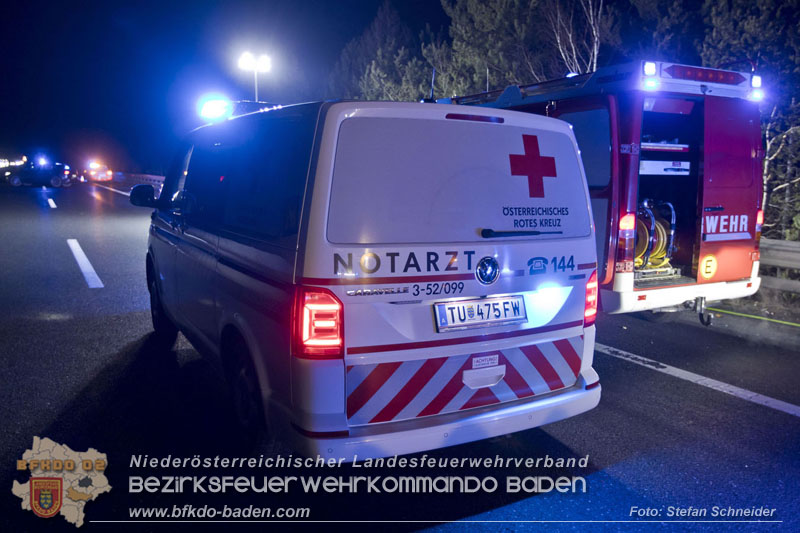20250127_Schwerverletzter nach Horrorcrash auf der A21 bei Heiligenkreuz Bezirk Baden Foto: Stefan Schneider BFKDO BADEN 20250127_Schwerverletzter nach Horrorcrash auf der A21 bei Heiligenkreuz Bezirk Baden Foto: Stefan Schneider BFKDO BADEN