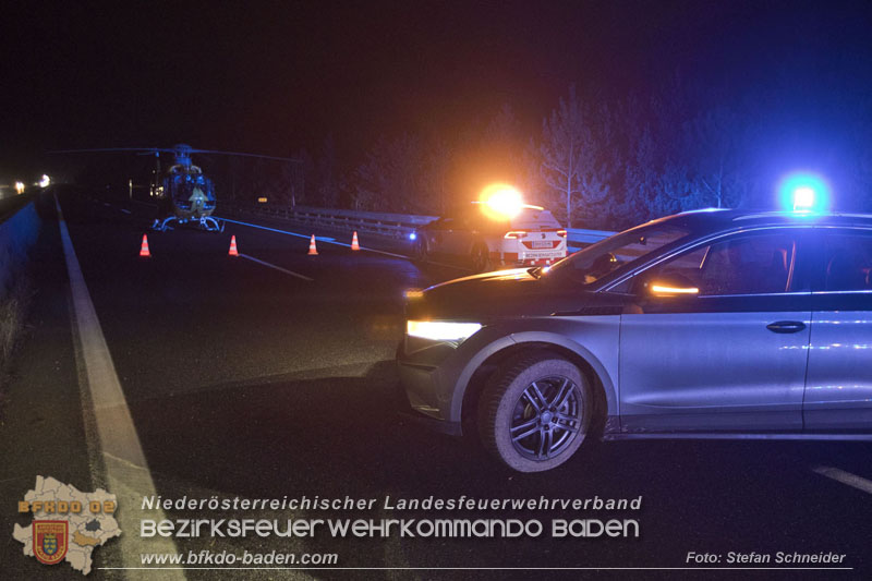 20250127_Schwerverletzter nach Horrorcrash auf der A21 bei Heiligenkreuz Bezirk Baden Foto: Stefan Schneider BFKDO BADEN 20250127_Schwerverletzter nach Horrorcrash auf der A21 bei Heiligenkreuz Bezirk Baden Foto: Stefan Schneider BFKDO BADEN