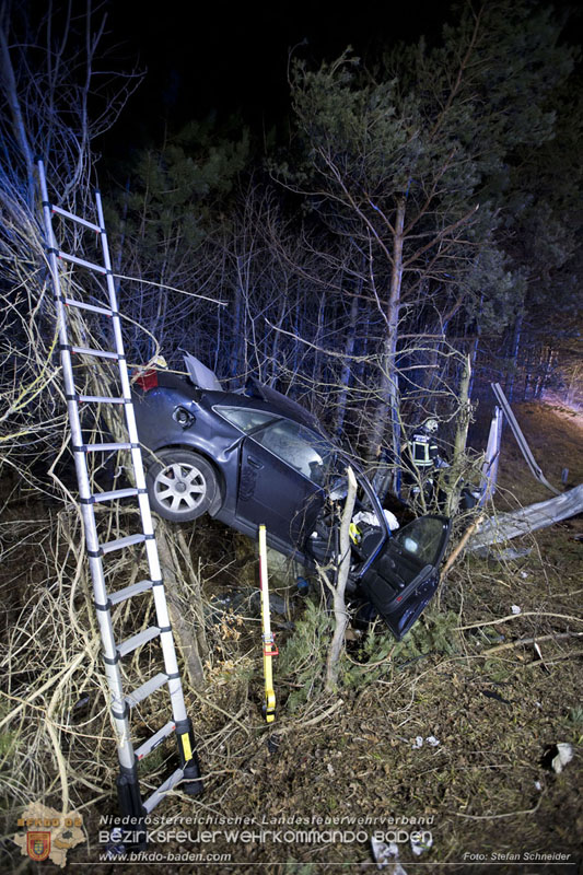 20250127_Schwerverletzter nach Horrorcrash auf der A21 bei Heiligenkreuz Bezirk Baden Foto: Stefan Schneider BFKDO BADEN 20250127_Schwerverletzter nach Horrorcrash auf der A21 bei Heiligenkreuz Bezirk Baden Foto: Stefan Schneider BFKDO BADEN