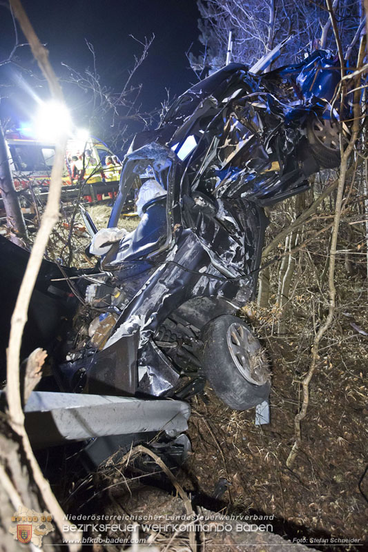 20250127_Schwerverletzter nach Horrorcrash auf der A21 bei Heiligenkreuz Bezirk Baden Foto: Stefan Schneider BFKDO BADEN 20250127_Schwerverletzter nach Horrorcrash auf der A21 bei Heiligenkreuz Bezirk Baden Foto: Stefan Schneider BFKDO BADEN