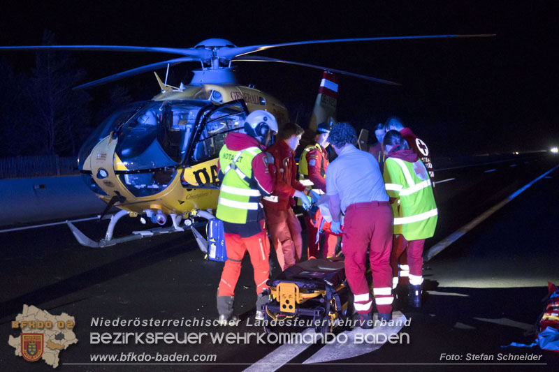 20250127_Schwerverletzter nach Horrorcrash auf der A21 bei Heiligenkreuz Bezirk Baden Foto: Stefan Schneider BFKDO BADEN 20250127_Schwerverletzter nach Horrorcrash auf der A21 bei Heiligenkreuz Bezirk Baden Foto: Stefan Schneider BFKDO BADEN