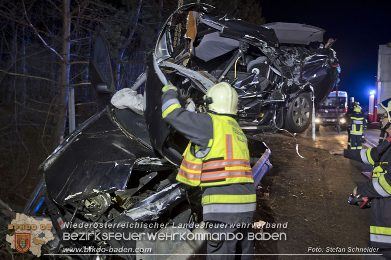 20250127_Schwerverletzter nach Horrorcrash auf der A21 bei Heiligenkreuz Bezirk Baden Foto: Stefan Schneider BFKDO BADEN 20250127_Schwerverletzter nach Horrorcrash auf der A21 bei Heiligenkreuz Bezirk Baden Foto: Stefan Schneider BFKDO BADEN