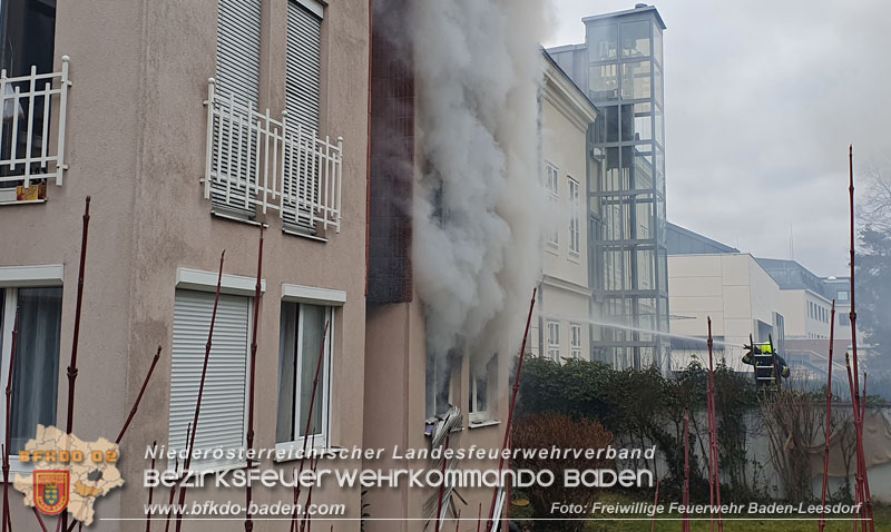 20250206_Wohnungsbrand in Badener Mehrparteienhaus - Feuerwehr rettet Personen und Tiere Foto: Stefan Wagner FF Baden-Leesdorf 20250206_Wohnungsbrand in Badener Mehrparteienhaus - Feuerwehr rettet Personen und Tiere Foto: Stefan Wagner FF Baden-Leesdorf