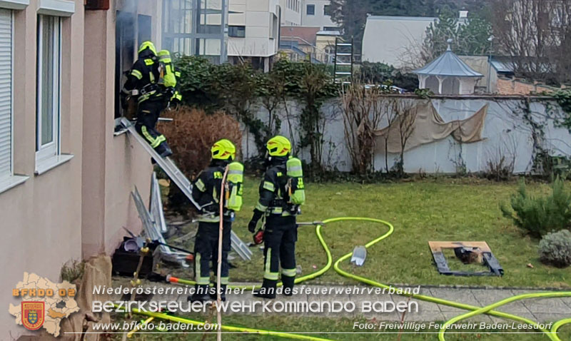 20250206_Wohnungsbrand in Badener Mehrparteienhaus - Feuerwehr rettet Personen und Tiere Foto: Stefan Wagner FF Baden-Leesdorf 20250206_Wohnungsbrand in Badener Mehrparteienhaus - Feuerwehr rettet Personen und Tiere Foto: Stefan Wagner FF Baden-Leesdorf