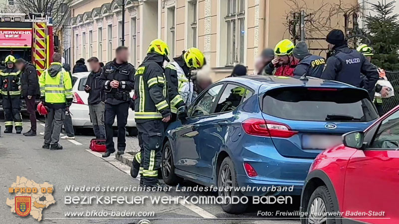 20250206_Wohnungsbrand in Badener Mehrparteienhaus - Feuerwehr rettet Personen und Tiere Foto: van de Castell FF Baden-Stadt 20250206_Wohnungsbrand in Badener Mehrparteienhaus - Feuerwehr rettet Personen und Tiere Foto: van de Castell FF Baden-Stadt
