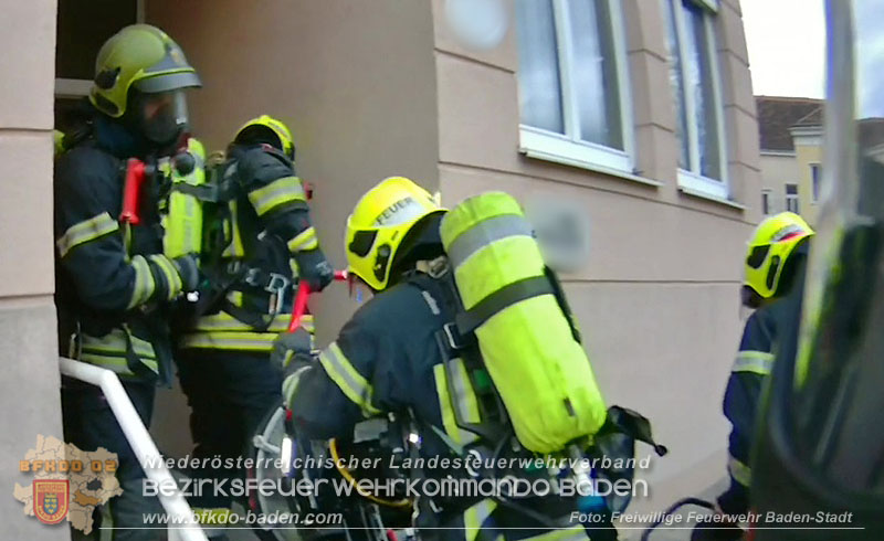 20250206_Wohnungsbrand in Badener Mehrparteienhaus - Feuerwehr rettet Personen und Tiere Foto: Viktor van de Castell FF Baden-Stadt 20250206_Wohnungsbrand in Badener Mehrparteienhaus - Feuerwehr rettet Personen und Tiere Foto: Viktor van de Castell FF Baden-Stadt