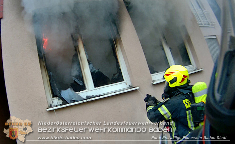 20250206_Wohnungsbrand in Badener Mehrparteienhaus - Feuerwehr rettet Personen und Tiere Foto: Viktor van de Castell FF Baden-Stadt 20250206_Wohnungsbrand in Badener Mehrparteienhaus - Feuerwehr rettet Personen und Tiere Foto: Viktor van de Castell FF Baden-Stadt