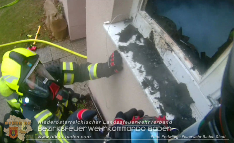 20250206_Wohnungsbrand in Badener Mehrparteienhaus - Feuerwehr rettet Personen und Tiere Foto: Viktor van de Castell FF Baden-Stadt 20250206_Wohnungsbrand in Badener Mehrparteienhaus - Feuerwehr rettet Personen und Tiere Foto: Viktor van de Castell FF Baden-Stadt