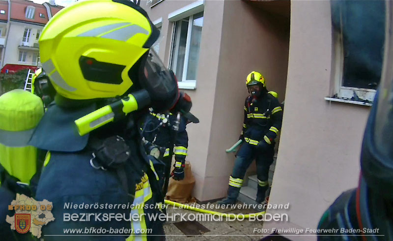 20250206_Wohnungsbrand in Badener Mehrparteienhaus - Feuerwehr rettet Personen und Tiere Foto: Viktor van de Castell FF Baden-Stadt 20250206_Wohnungsbrand in Badener Mehrparteienhaus - Feuerwehr rettet Personen und Tiere Foto: Viktor van de Castell FF Baden-Stadt