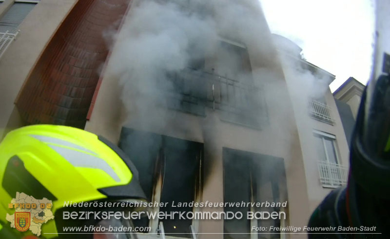 20250206_Wohnungsbrand in Badener Mehrparteienhaus - Feuerwehr rettet Personen und Tiere Foto: Viktor van de Castell FF Baden-Stadt 20250206_Wohnungsbrand in Badener Mehrparteienhaus - Feuerwehr rettet Personen und Tiere Foto: Viktor van de Castell FF Baden-Stadt