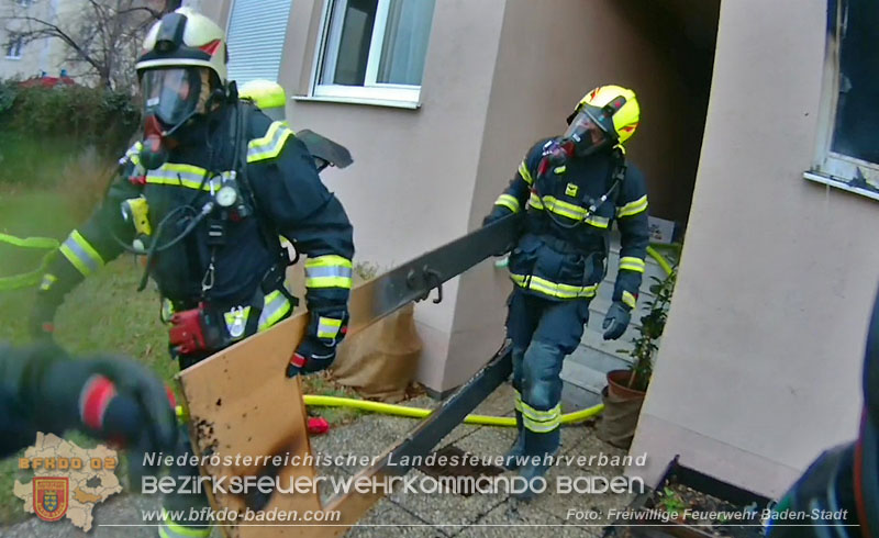 20250206_Wohnungsbrand in Badener Mehrparteienhaus - Feuerwehr rettet Personen und Tiere Foto: Viktor van de Castell FF Baden-Stadt 20250206_Wohnungsbrand in Badener Mehrparteienhaus - Feuerwehr rettet Personen und Tiere Foto: Viktor van de Castell FF Baden-Stadt