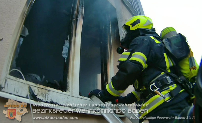 20250206_Wohnungsbrand in Badener Mehrparteienhaus - Feuerwehr rettet Personen und Tiere Foto: Viktor van de Castell FF Baden-Stadt 20250206_Wohnungsbrand in Badener Mehrparteienhaus - Feuerwehr rettet Personen und Tiere Foto: Viktor van de Castell FF Baden-Stadt