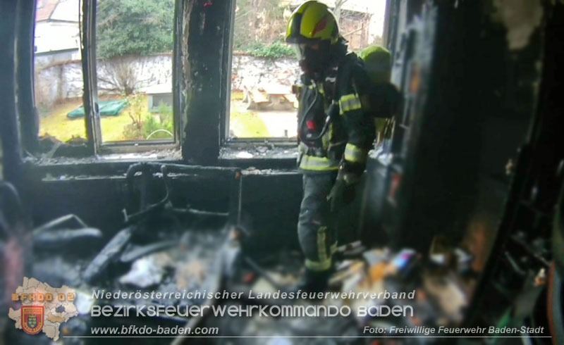 20250206_Wohnungsbrand in Badener Mehrparteienhaus - Feuerwehr rettet Personen und Tiere Foto: Viktor van de Castell FF Baden-Stadt 20250206_Wohnungsbrand in Badener Mehrparteienhaus - Feuerwehr rettet Personen und Tiere Foto: Viktor van de Castell FF Baden-Stadt