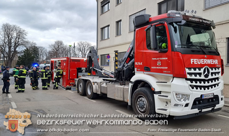 20250206_Wohnungsbrand in Badener Mehrparteienhaus - Feuerwehr rettet Personen und Tiere Foto: Stefan Schneider FF Baden-Stadt 20250206_Wohnungsbrand in Badener Mehrparteienhaus - Feuerwehr rettet Personen und Tiere Foto: Stefan Schneider FF Baden-Stadt