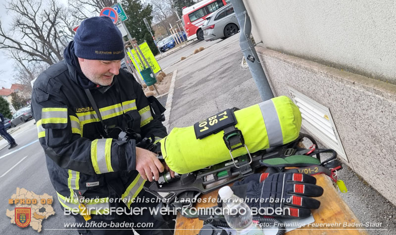 20250206_Wohnungsbrand in Badener Mehrparteienhaus - Feuerwehr rettet Personen und Tiere Foto: Stefan Schneider FF Baden-Stadt 20250206_Wohnungsbrand in Badener Mehrparteienhaus - Feuerwehr rettet Personen und Tiere Foto: Stefan Schneider FF Baden-Stadt
