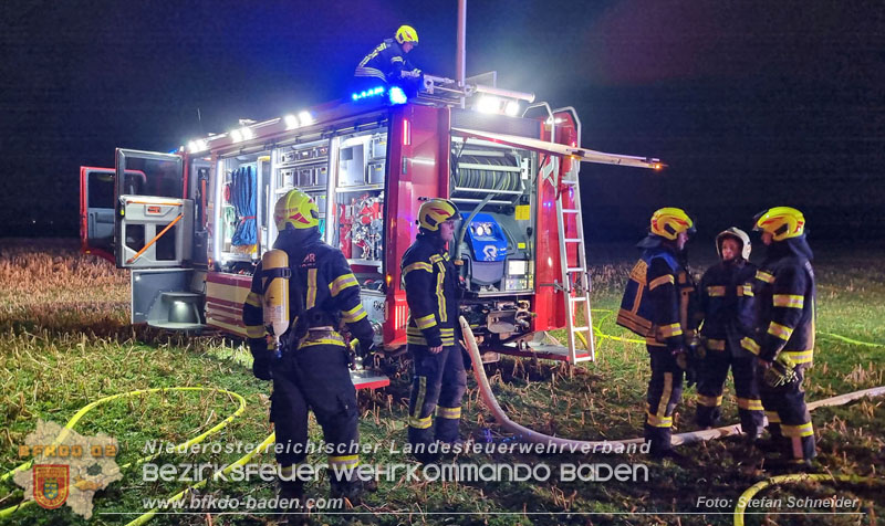20250207_Brand auf einem Lagerplatz in Tribuswinkel Foto: Stefan Schneider BFKDO BADEN 20250207_Brand auf einem Lagerplatz in Tribuswinkel Foto: Stefan Schneider BFKDO BADEN