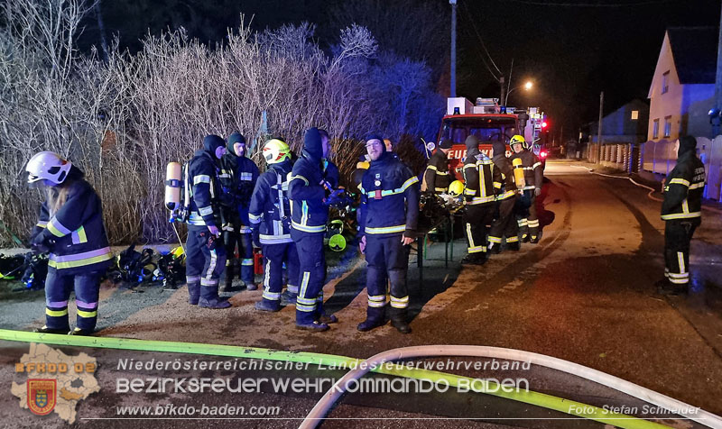 20250207_Brand auf einem Lagerplatz in Tribuswinkel Foto: Stefan Schneider BFKDO BADEN 20250207_Brand auf einem Lagerplatz in Tribuswinkel Foto: Stefan Schneider BFKDO BADEN