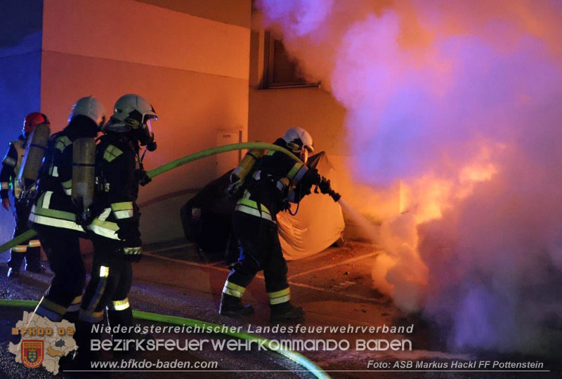 20250210_Fahrzeugbrand in Pottenstein Foto: ASB Markus Hackl FF Pottenstein 20250210_Fahrzeugbrand in Pottenstein Foto: ASB Markus Hackl FF Pottenstein