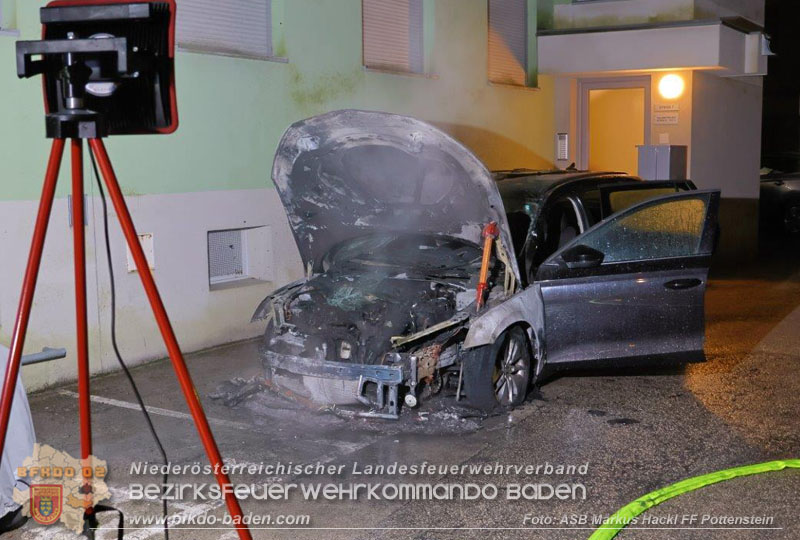 20250210_Fahrzeugbrand in Pottenstein Foto: ASB Markus Hackl FF Pottenstein 20250210_Fahrzeugbrand in Pottenstein Foto: ASB Markus Hackl FF Pottenstein
