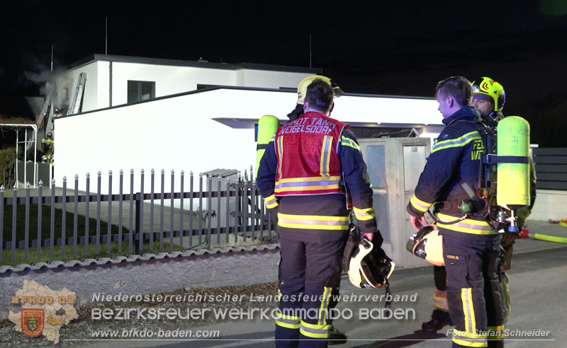20250210_Fassadenbrand in Unterwaltersdorf sorgte für Großeinsatz   Foto: Stefan Schneider BFKDO BADEN