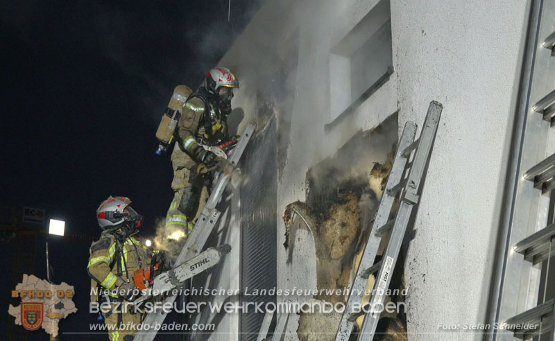 20250210_Fassadenbrand in Unterwaltersdorf sorgte für Großeinsatz   Foto: Stefan Schneider BFKDO BADEN