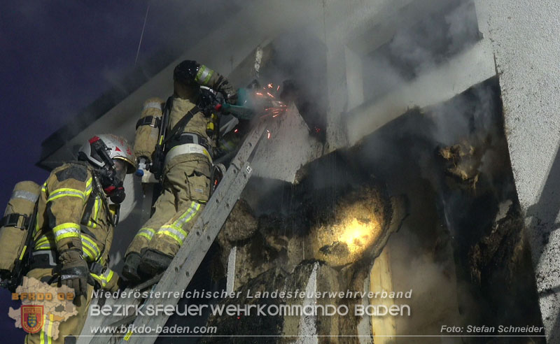 20250210_Fassadenbrand in Unterwaltersdorf sorgte für Großeinsatz   Foto: Stefan Schneider BFKDO BADEN