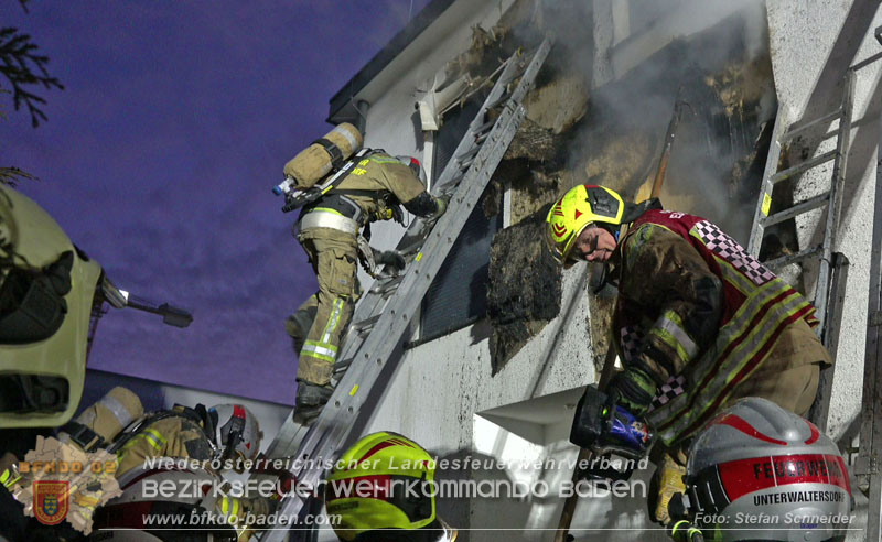 20250210_Fassadenbrand in Unterwaltersdorf sorgte für Großeinsatz Foto: Stefan Schneider BFKDO BADEN