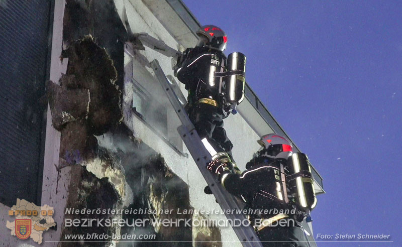 20250210_Fassadenbrand in Unterwaltersdorf sorgte für Großeinsatz Foto: Stefan Schneider BFKDO BADEN