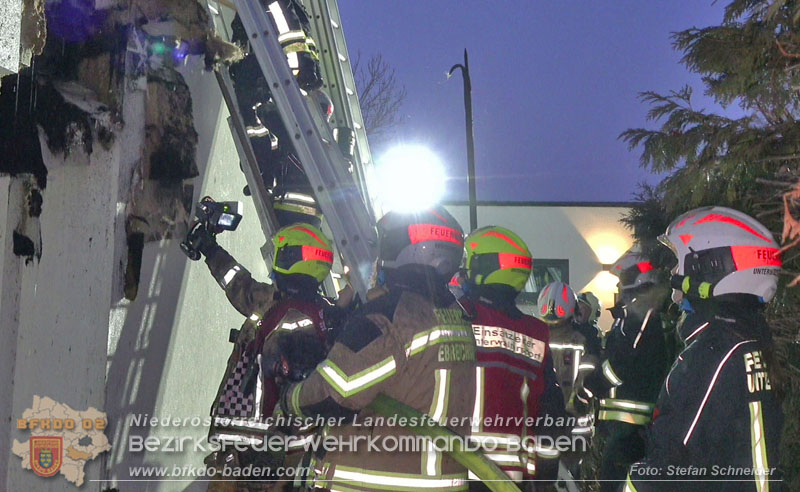 20250210_Fassadenbrand in Unterwaltersdorf sorgte für Großeinsatz Foto: Stefan Schneider BFKDO BADEN