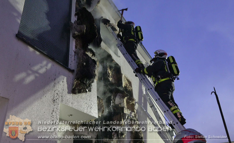 20250210_Fassadenbrand in Unterwaltersdorf sorgte für Großeinsatz Foto: Stefan Schneider BFKDO BADEN