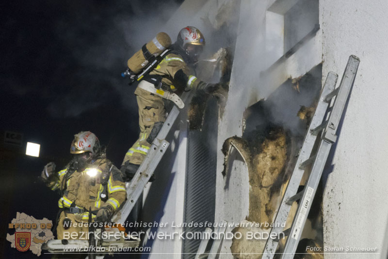 20250210_Fassadenbrand in Unterwaltersdorf sorgte für Großeinsatz   Foto: Stefan Schneider BFKDO BADEN
