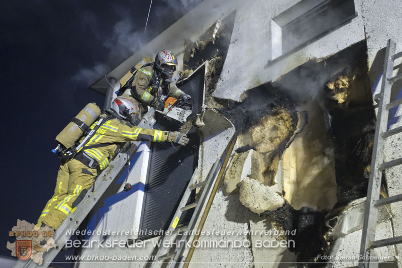 20250210_Fassadenbrand in Unterwaltersdorf sorgte für Großeinsatz   Foto: Stefan Schneider BFKDO BADEN