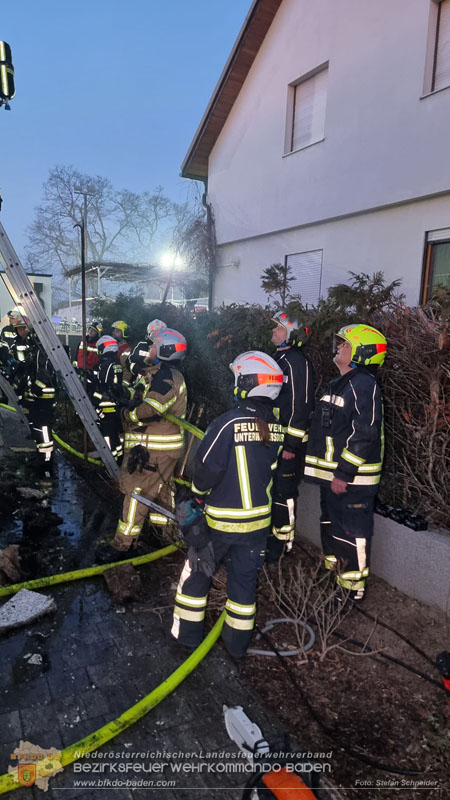20250210_Fassadenbrand in Unterwaltersdorf sorgte für Großeinsatz Foto: Stefan Schneider BFKDO BADEN