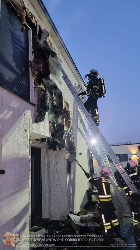 20250210_Fassadenbrand in Unterwaltersdorf sorgte für Großeinsatz Foto: Stefan Schneider BFKDO BADEN