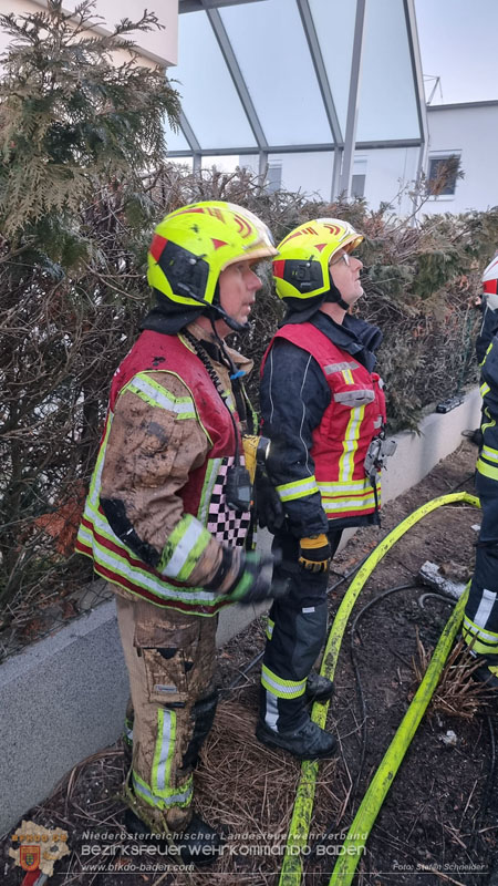 20250210_Fassadenbrand in Unterwaltersdorf sorgte für Großeinsatz Foto: Stefan Schneider BFKDO BADEN
