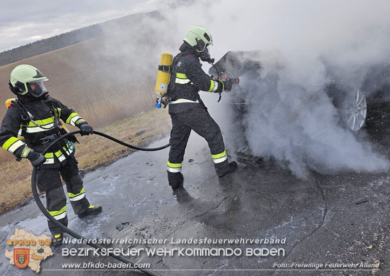 20250215_Fahrzeugbrand auf der A21 Hoehe Heiligenkreuz Noe Foto: FF Alland 20250215_Fahrzeugbrand auf der A21 Hoehe Heiligenkreuz Noe Foto: FF Alland