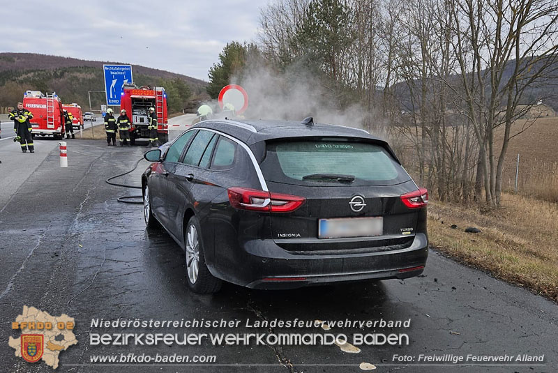 20250215_Fahrzeugbrand auf der A21 Hoehe Heiligenkreuz Noe Foto: FF Alland 20250215_Fahrzeugbrand auf der A21 Hoehe Heiligenkreuz Noe Foto: FF Alland