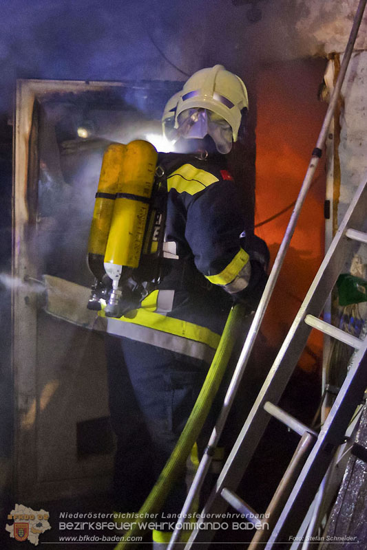 20250220 Brand eines Nebengebäudes in St.Veit a.d.Triesting   Foto: Stefan Schneider BFKDO BADEN 