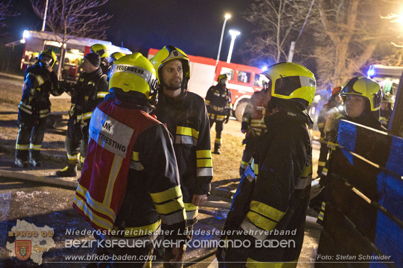 20250220 Brand eines Nebengebäudes in St.Veit a.d.Triesting   Foto: Stefan Schneider BFKDO BADEN 