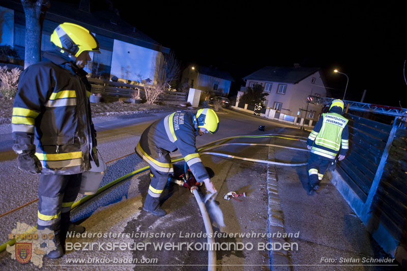 20250220 Brand eines Nebengebäudes in St.Veit a.d.Triesting   Foto: Stefan Schneider BFKDO BADEN 