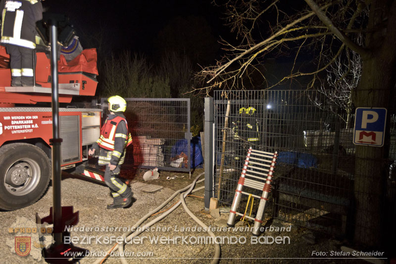 20250220 Brand eines Nebengebäudes in St.Veit a.d.Triesting   Foto: Stefan Schneider BFKDO BADEN 
