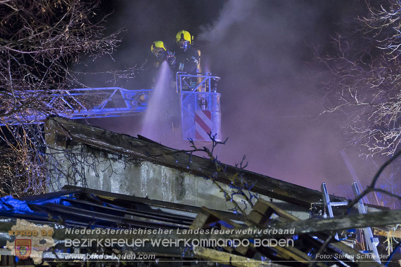 20250220 Brand eines Nebengebäudes in St.Veit a.d.Triesting   Foto: Stefan Schneider BFKDO BADEN 