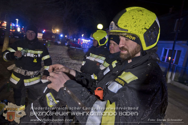 20250220 Brand eines Nebengebäudes in St.Veit a.d.Triesting   Foto: Stefan Schneider BFKDO BADEN 