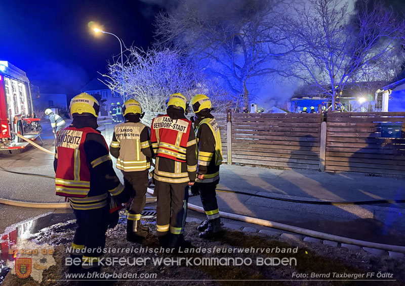 20250220 Brand eines Nebengebäudes in St.Veit a.d.Triesting   Foto: Bernd Taxberger FF Ödlitz
