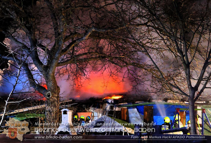 20250220 Brand eines Nebengebäudes in St.Veit a.d.Triesting   Foto: ASB Markus Hackl AFKDO Pottenstein