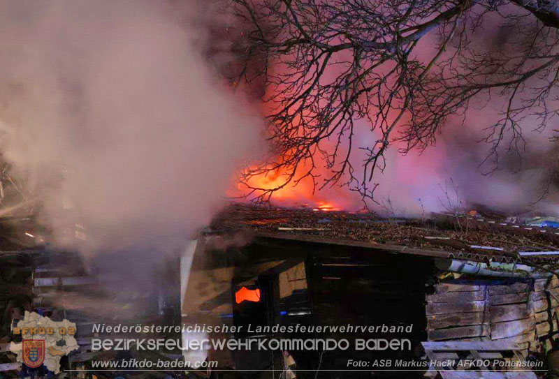 20250220 Brand eines Nebengebäudes in St.Veit a.d.Triesting   Foto: ASB Markus Hackl AFKDO Pottenstein