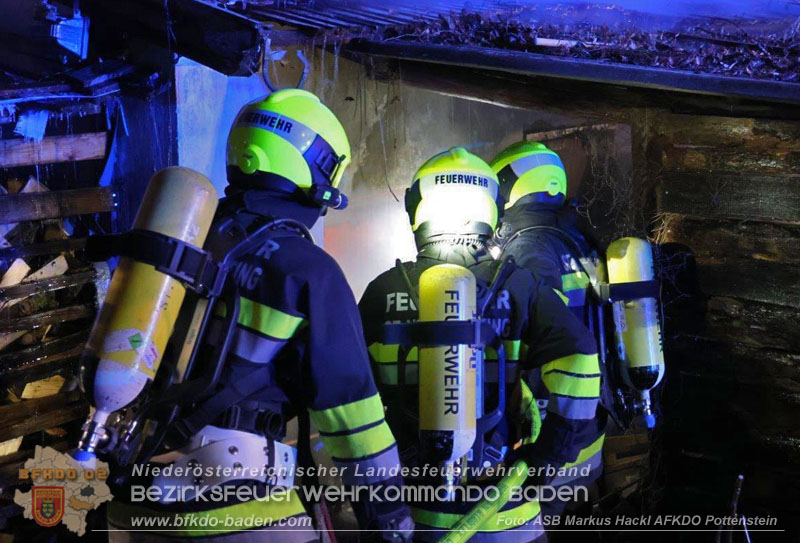 20250220 Brand eines Nebengebäudes in St.Veit a.d.Triesting   Foto: ASB Markus Hackl AFKDO Pottenstein