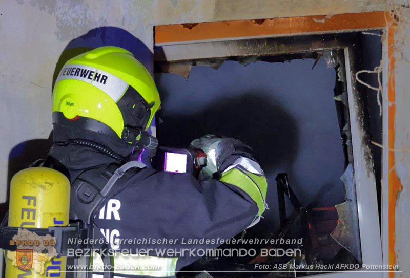 20250220 Brand eines Nebengebäudes in St.Veit a.d.Triesting   Foto: ASB Markus Hackl AFKDO Pottenstein