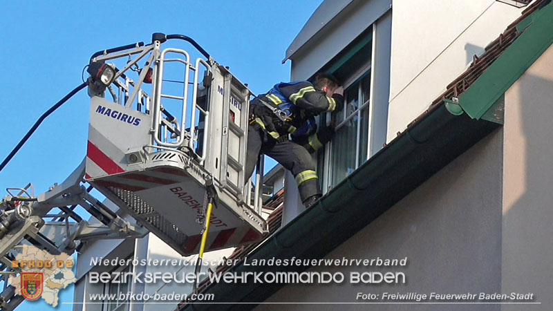 20250224_Brand in Badener Wohnhausanlage - Feuerwehr rettet bewusstlose Person    Foto: Freiwillige Feuerwehr Baden-Stadt