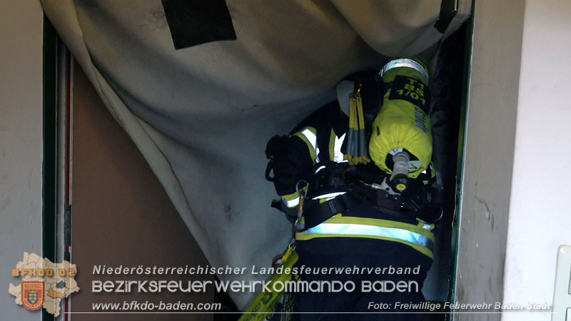 20250224_Brand in Badener Wohnhausanlage - Feuerwehr rettet bewusstlose Person    Foto: Freiwillige Feuerwehr Baden-Stadt